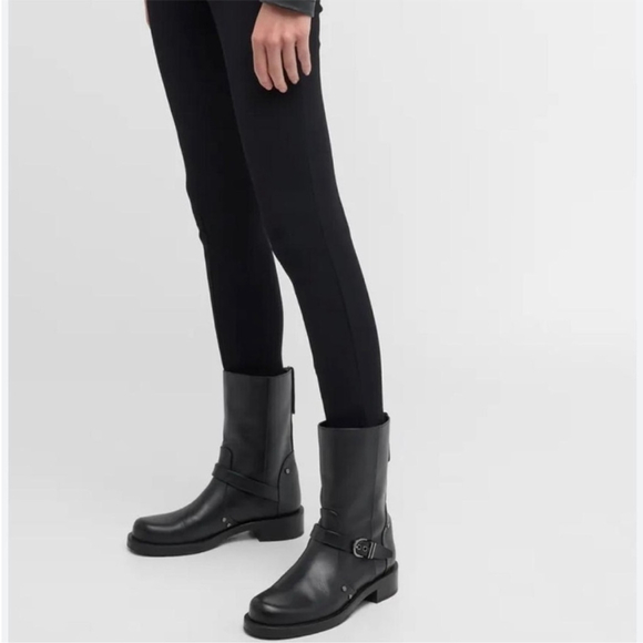 Stuart Weitzman Shoes - Stuart Weitzman Women's Maverick Black Leather Stud Pull-On Bootie Shoes Sz 8.5